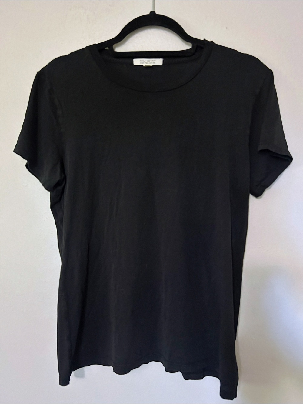 Nili Lotan Casual Basic Minimalist Black Short Sleeve Crewneck Tee